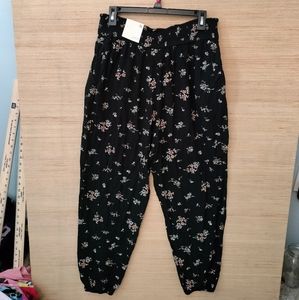 High rise smocked jogger